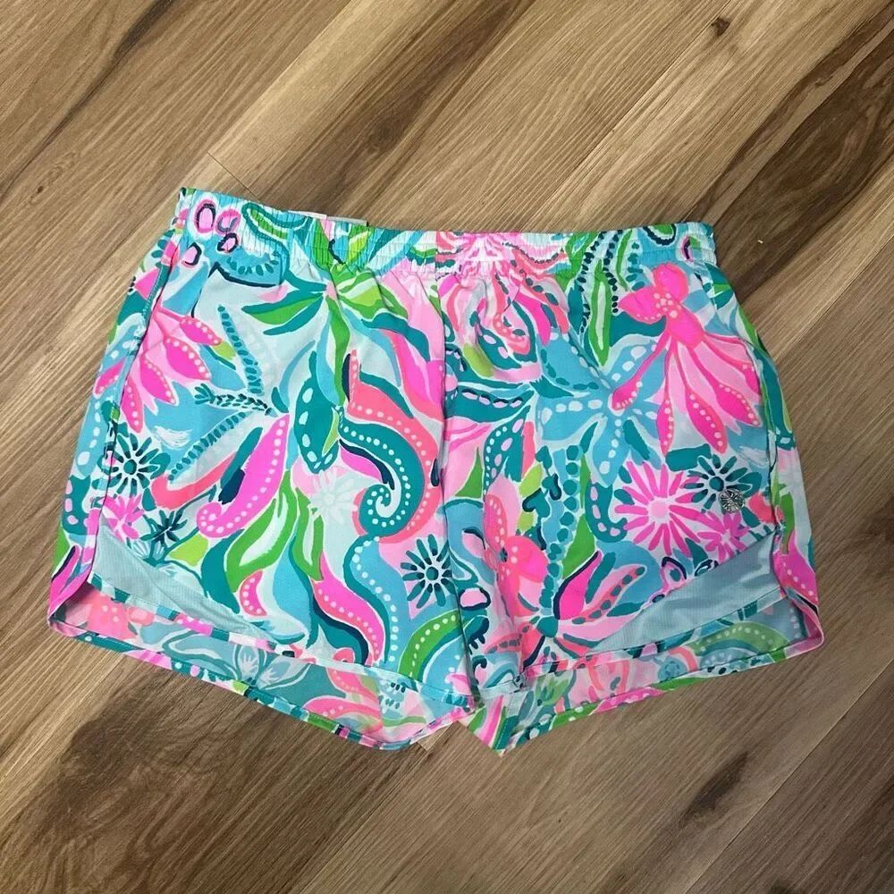 Lilly Pulitzer Luxletic Golden Hour XS Ocean Trail lined shorts